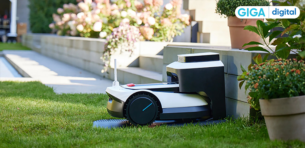 Camera an ninh sân nhà với robot cắt cỏ GOAT G1